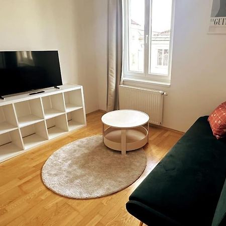 Cosy & New Urban Apartment In Green Hood Вена Экстерьер фото