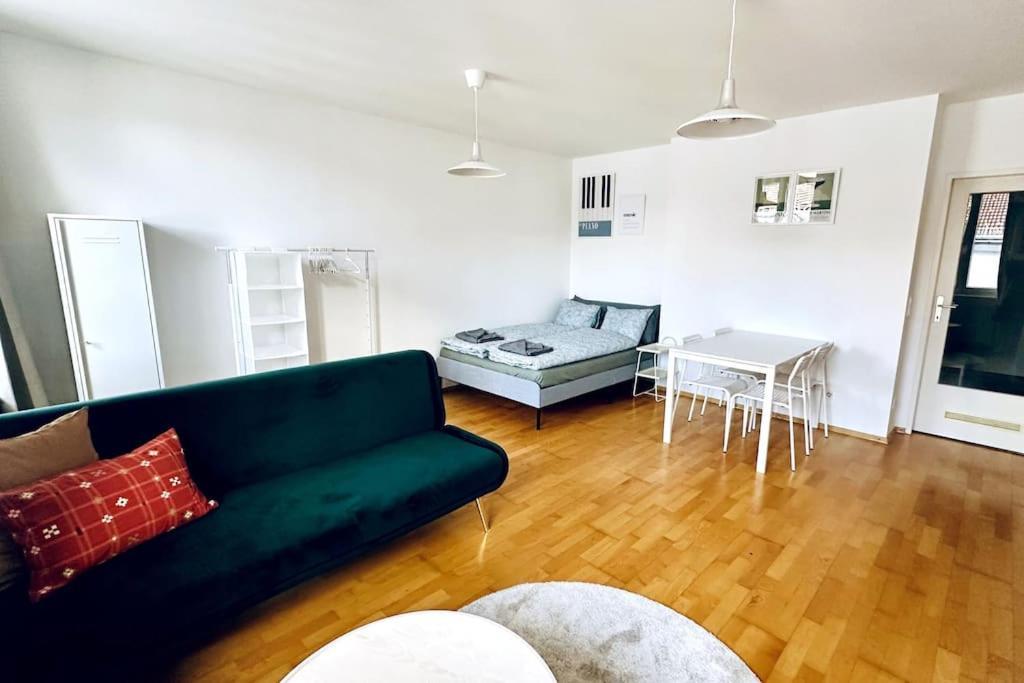 Cosy & New Urban Apartment In Green Hood Вена Экстерьер фото